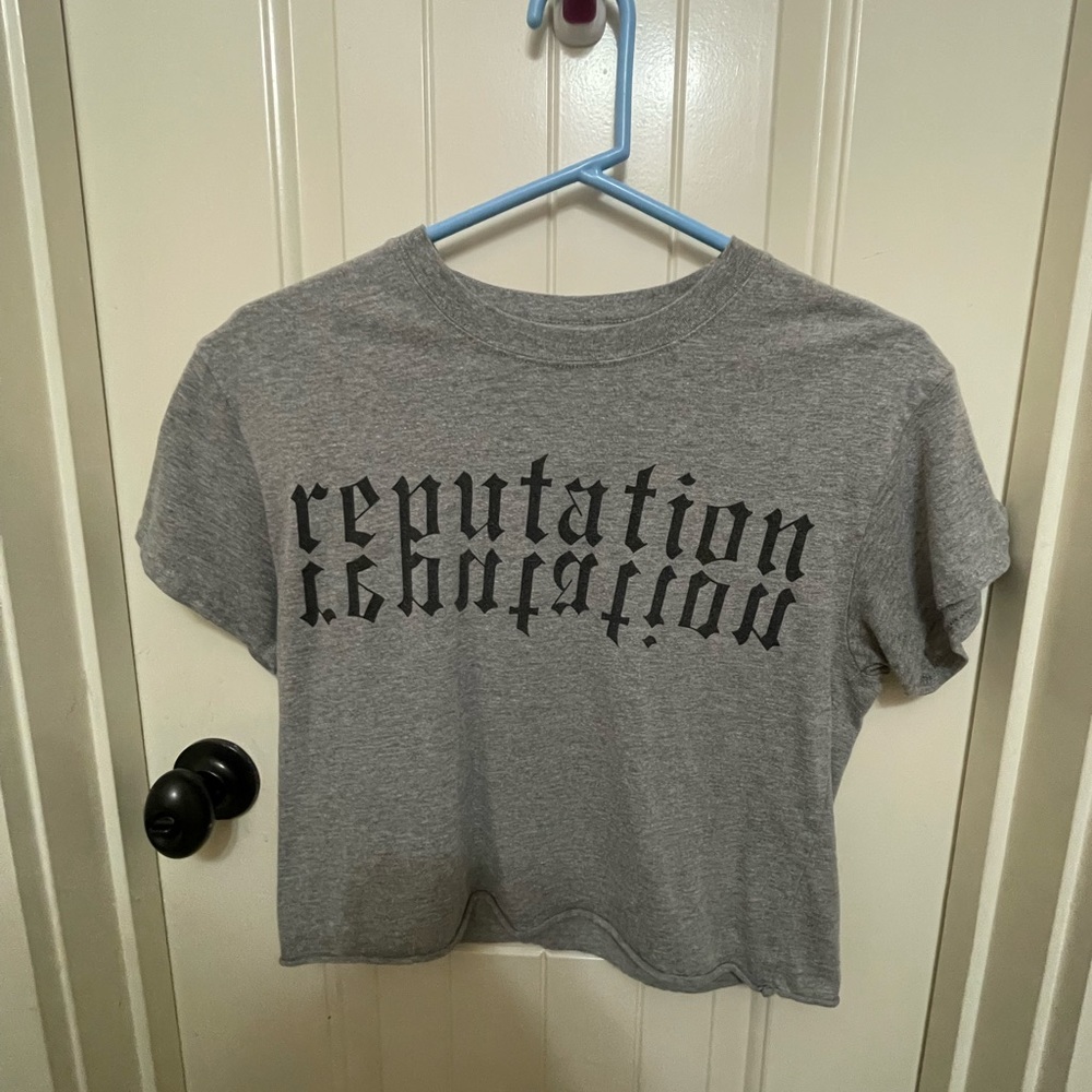 cropped reputation tee taylor swift